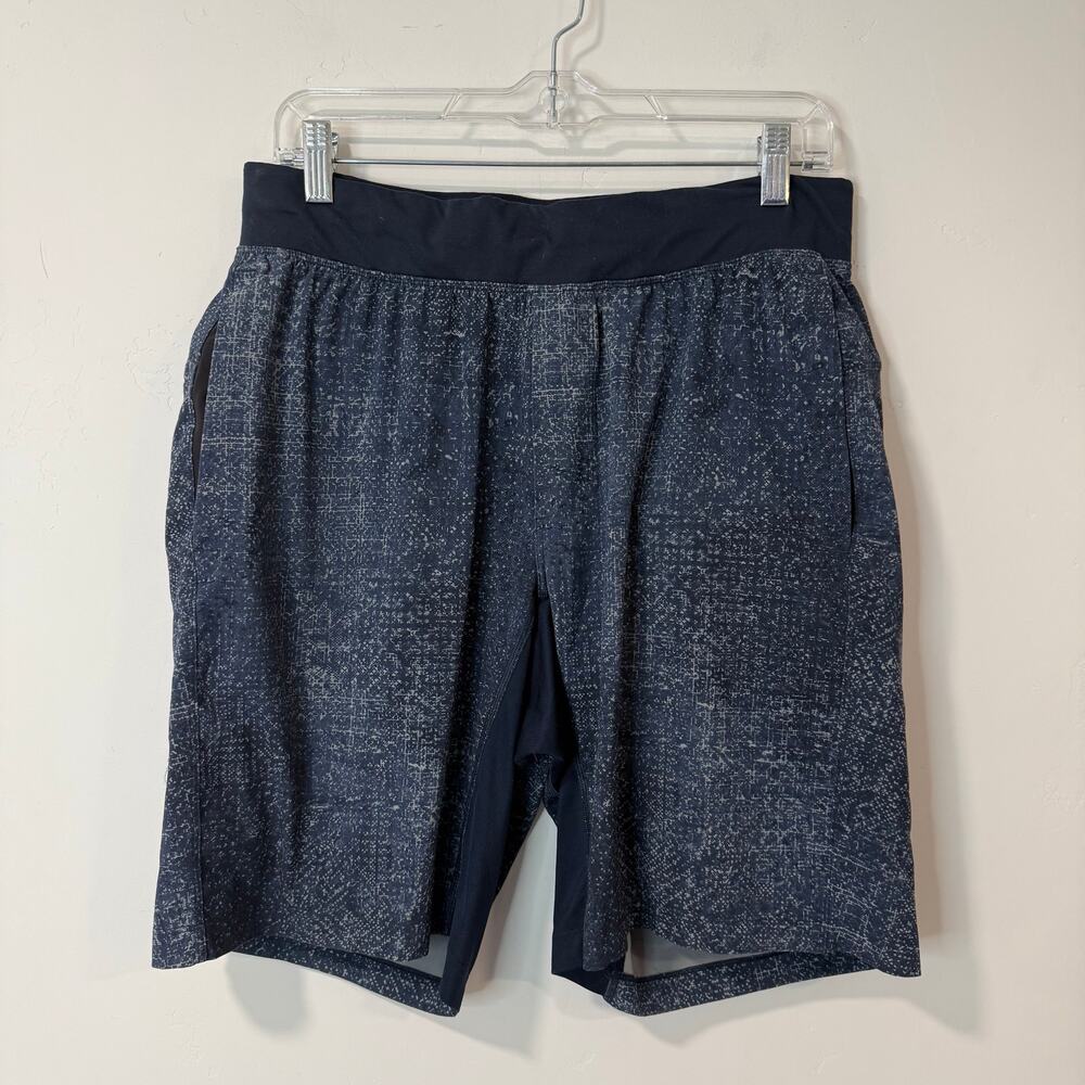 Lululemon Men's THE Short Active Gym Workout Blue Pattern Lined Large 9"